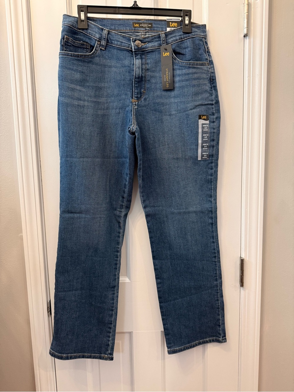 LEE Mid Rise Relaxed Fit Straight Leg Jeans Size 10 Short - Picture 2 of 4